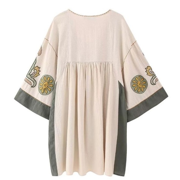Water Every Sunday Merin Embroidery Mini Tunic Dress - Picture 4 of 4